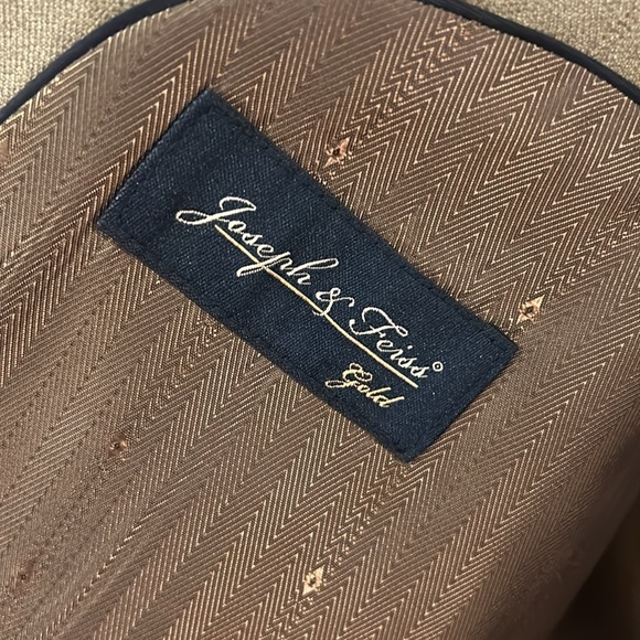 Nice 46 Tall blazer, tiny tear on one sleeve (see pics). Worn once or twice - Picture 5 of 8